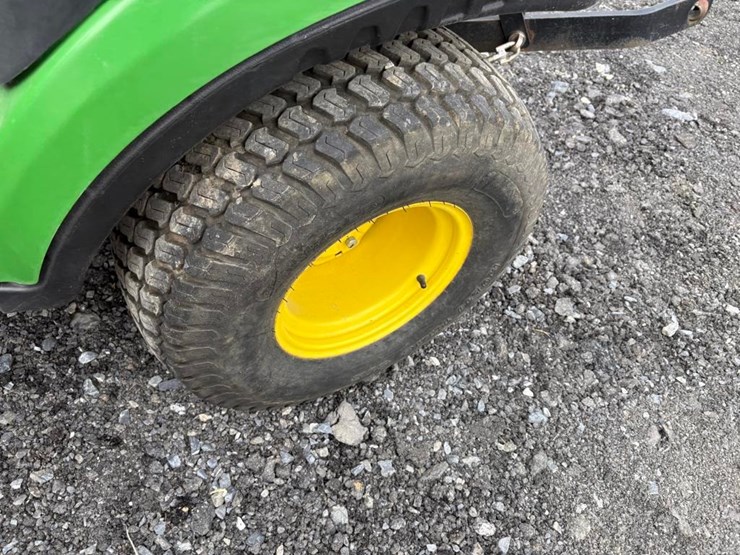 john-deere-1025r-image-17