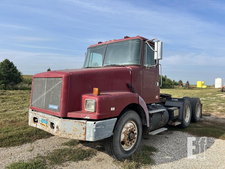 1994-white/gmc-wg64t-image-1