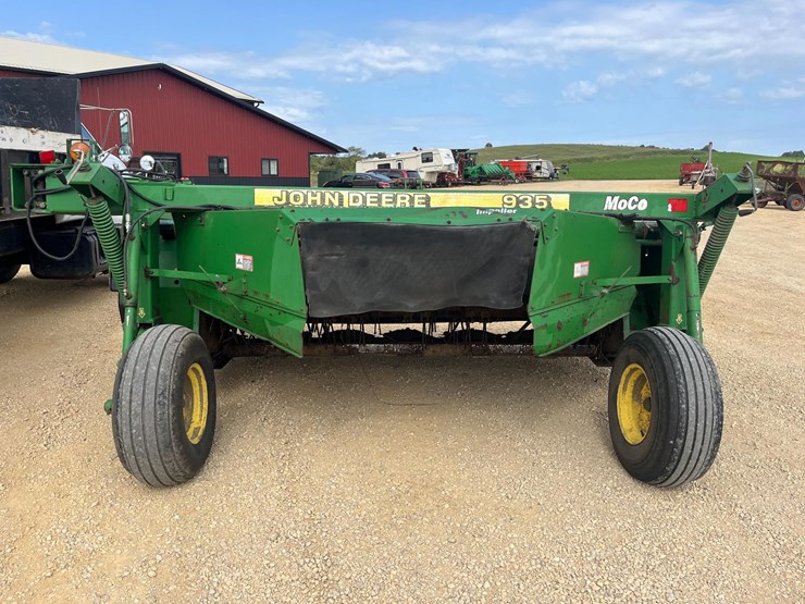 john-deere-935-image-3