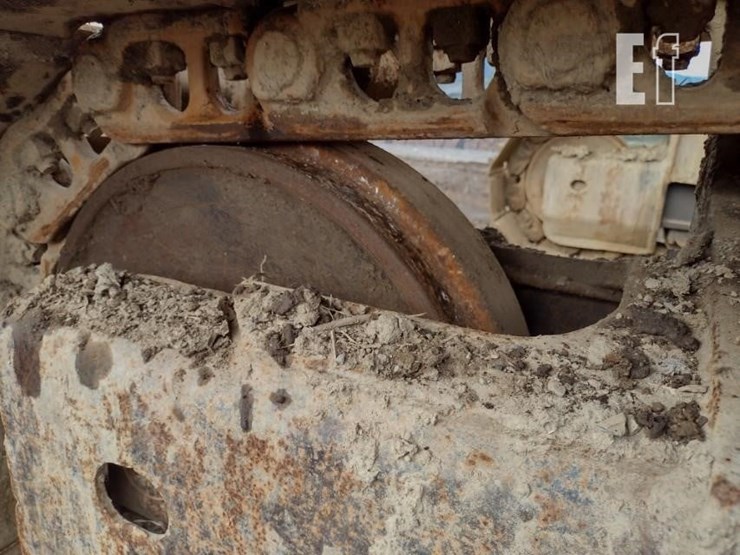 komatsu-pc220-lc-8-image-32
