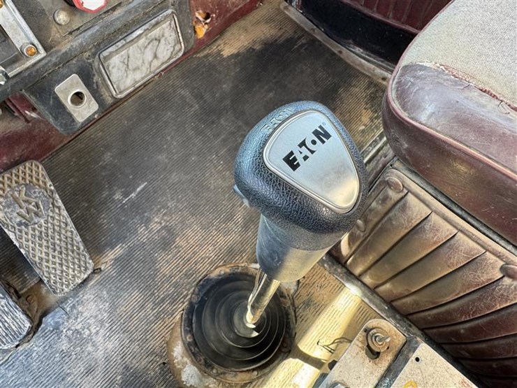 1988-kenworth-w900b-image-20