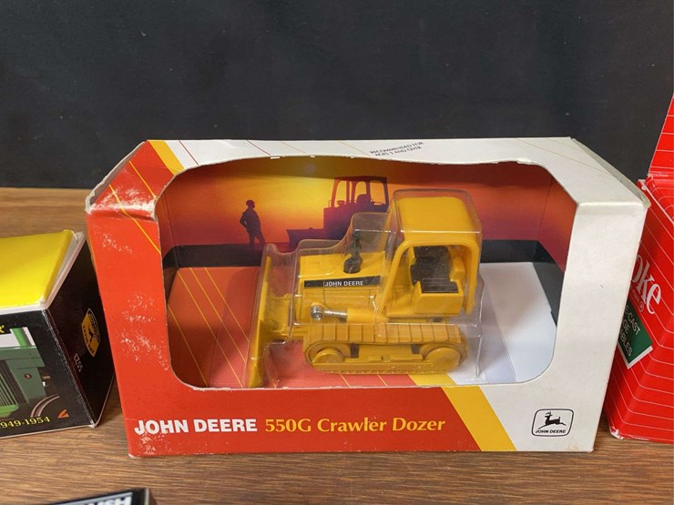 john-deere-64-image-3