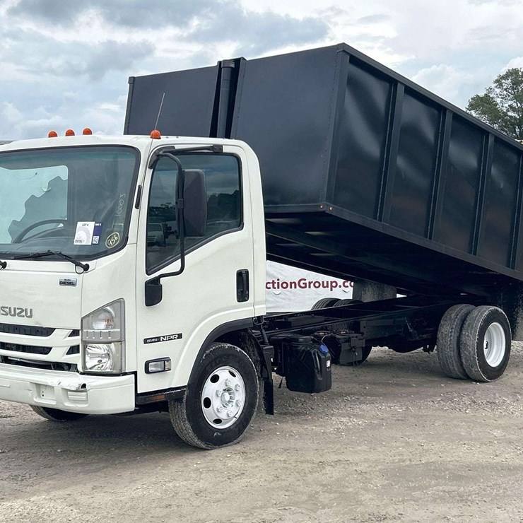 2016 ISUZU NPR