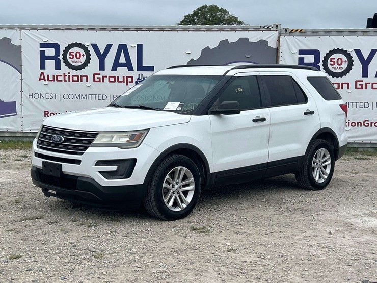 2016-ford-explorer-image-1