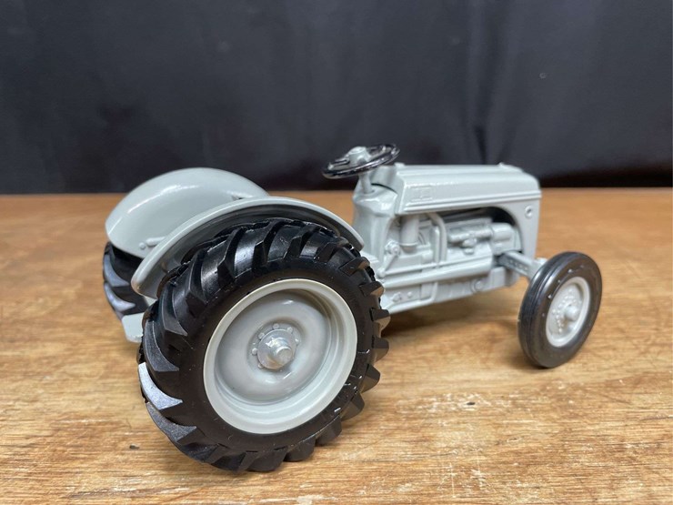 ford-9n-image-14