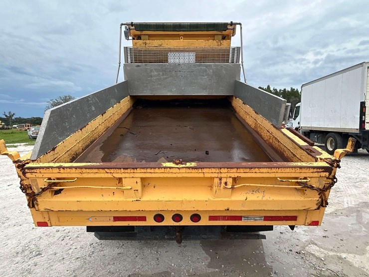2013-international-durastar-4300-image-10