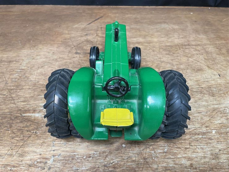 john-deere-830-image-6
