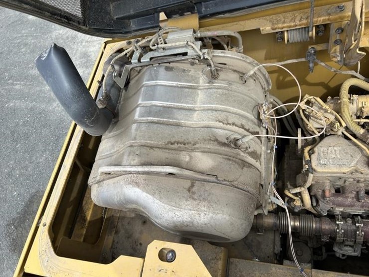 2018-caterpillar-548-image-56