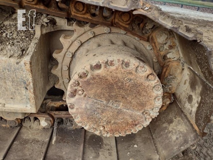 komatsu-pc220-lc-8-image-28