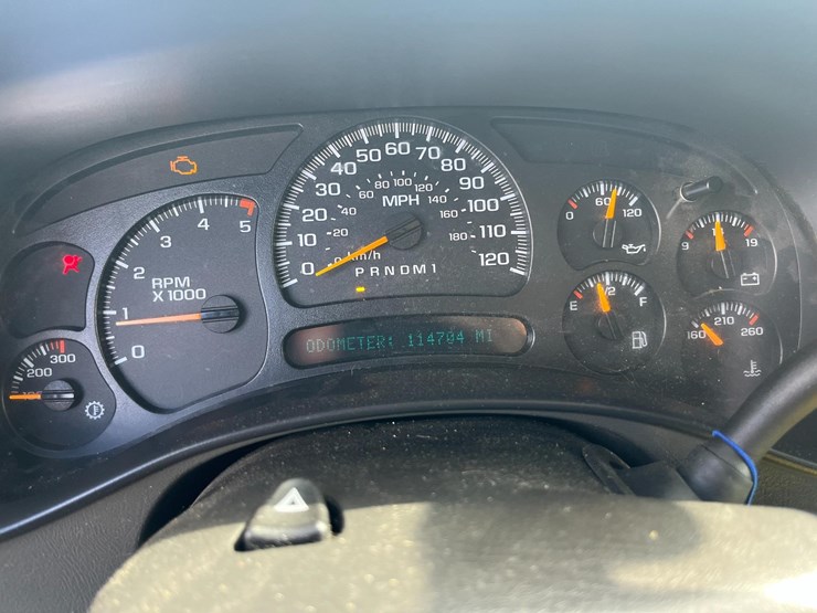 2005-chevrolet-silverado-2500-image-22