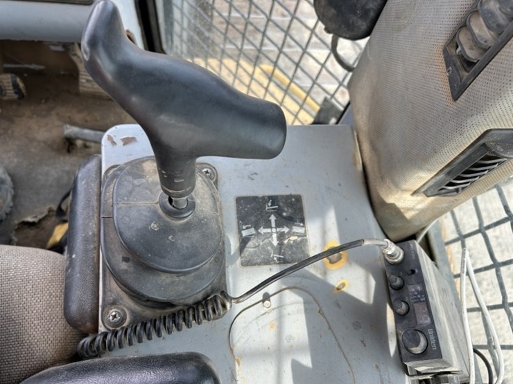 2003-deere-850c-image-14