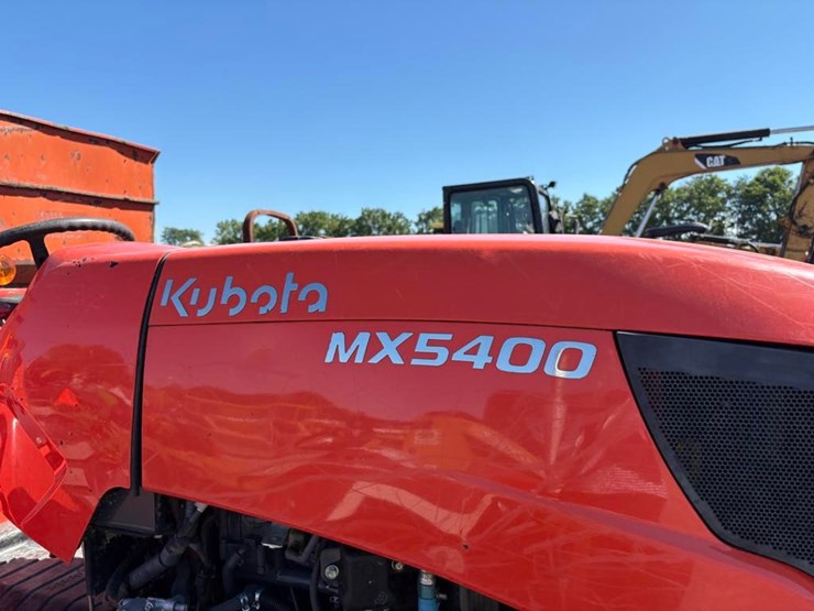 2023-kubota-mx5400-image-6