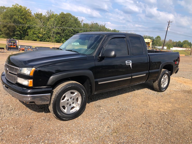 2006-chevrolet-1500-image-1