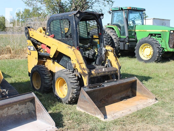caterpillar-232d-image-2