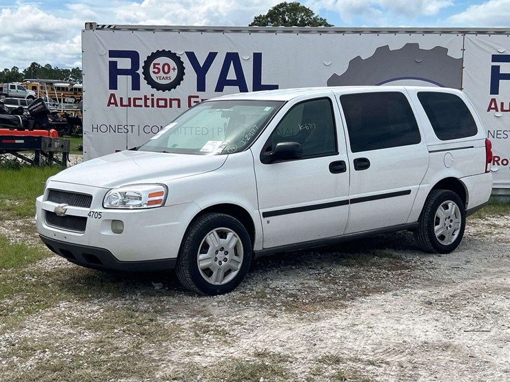 2008-chevrolet-uplander-image-1