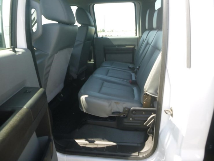 2015-ford-f550-image-15