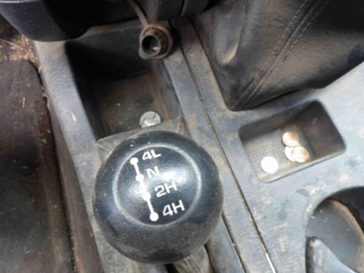 2004-dodge-ram-3500-image-33