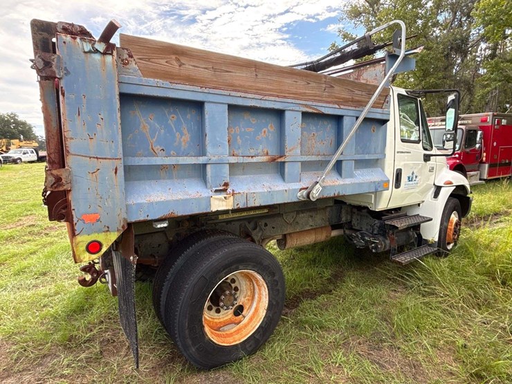 2007-international-durastar-4300-image-3