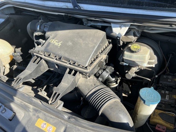 2013-freightliner-sprinter-2500-image-11