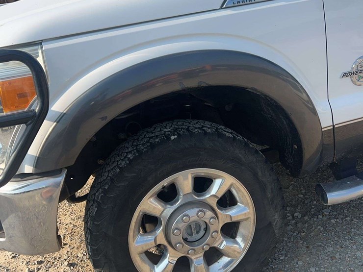 2016-ford-f250-lariat-image-11