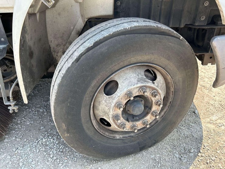 2014-international-durastar-4300-image-26