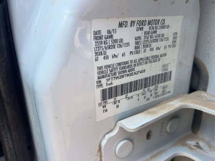 2016-ford-f250-lariat-image-40