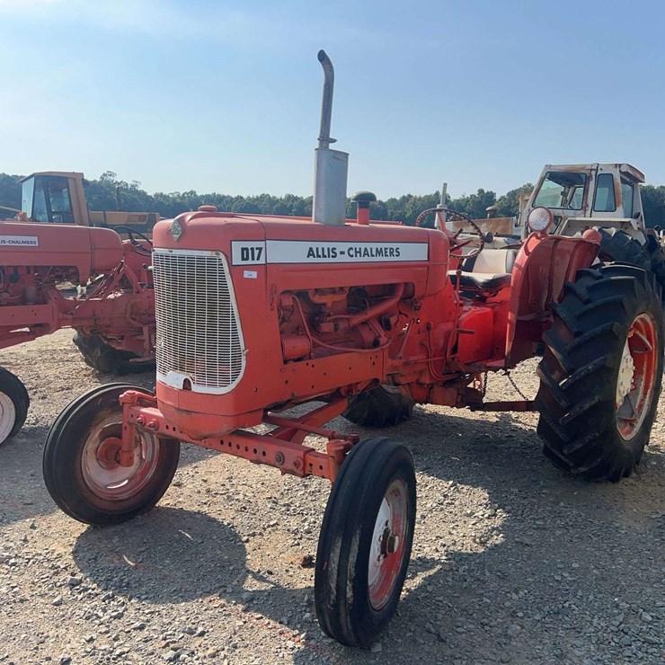 Allis Chalmers D17 Tractor