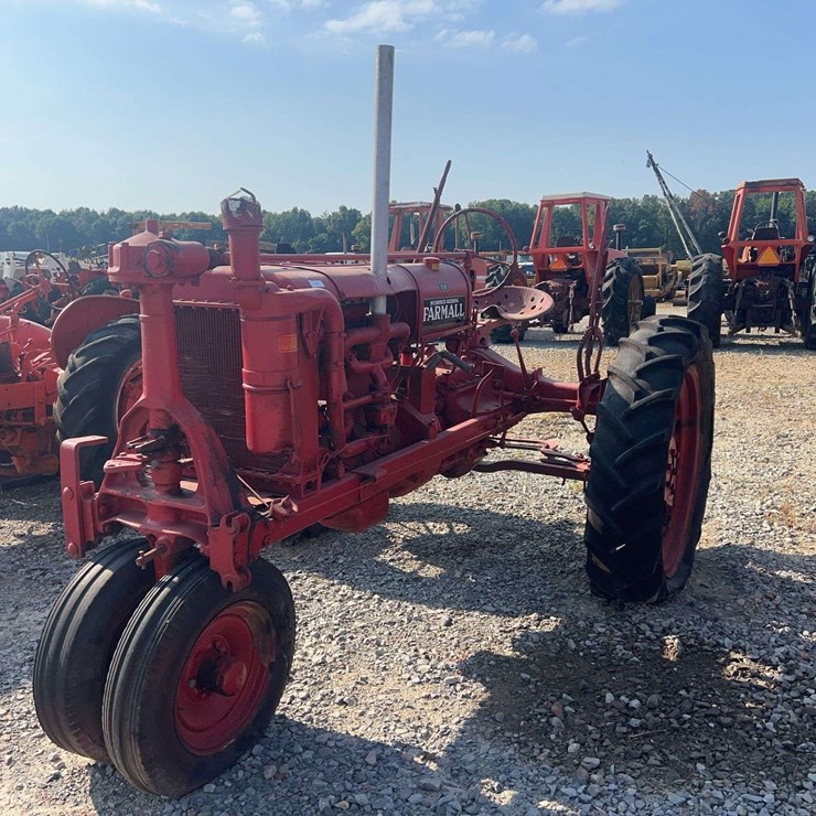 Farmall F-20 Tricycle Tractor