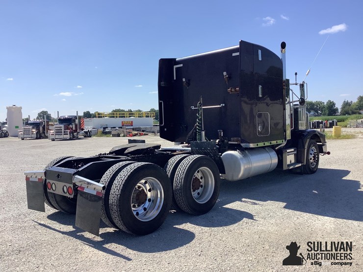 1996-peterbilt-377-image-5