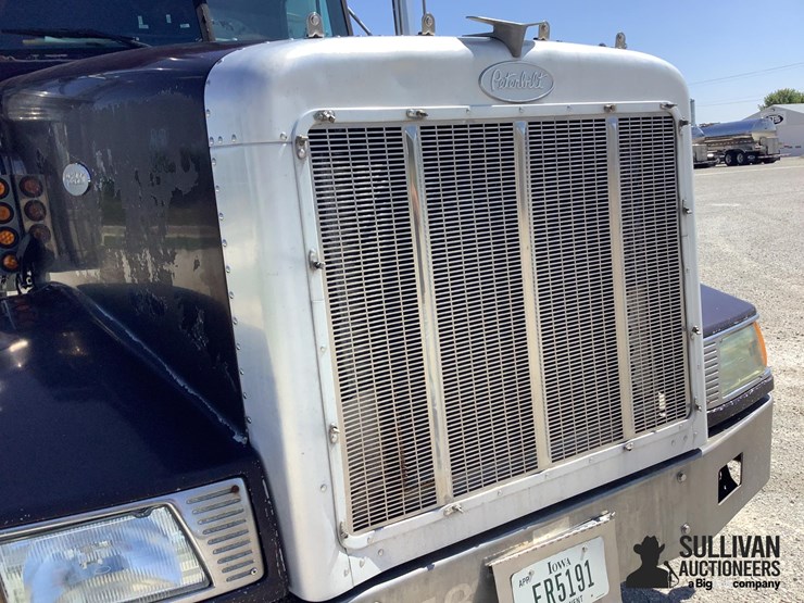 1996-peterbilt-377-image-9