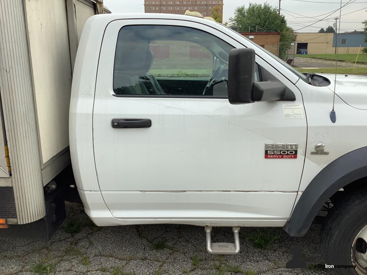 2011-dodge-ram-5500-image-18