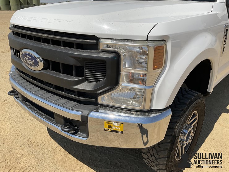 2020-ford-f250-xl-image-10