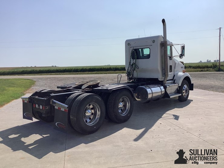 2015-kenworth-t800-image-5