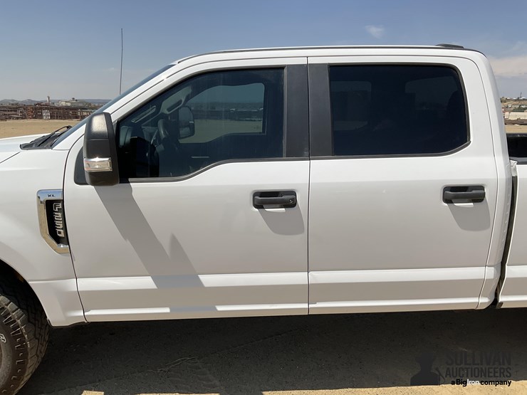 2020-ford-f250-xl-image-12