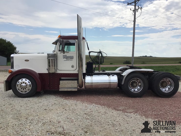 2000-peterbilt-379-image-8
