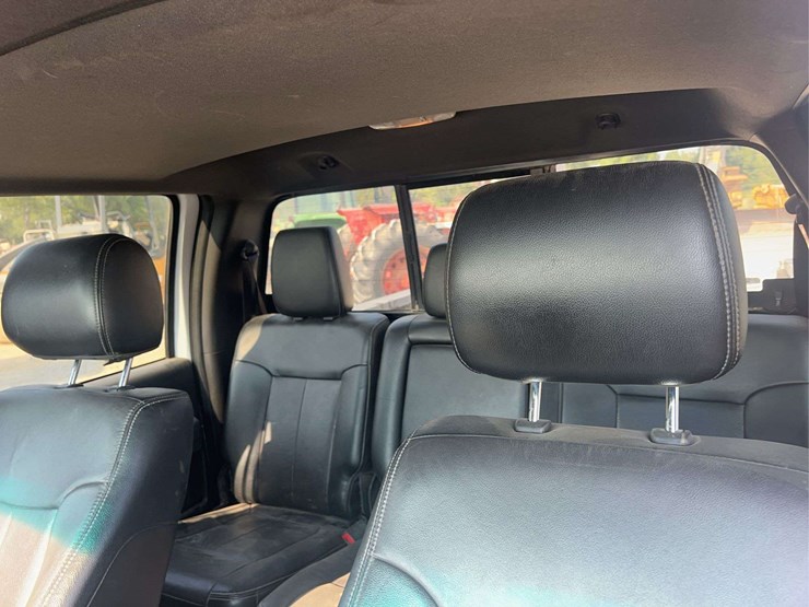 2016-ford-f250-lariat-image-34