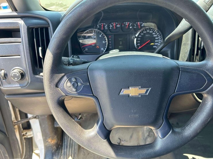 2015-chevrolet-silverado-1500-image-14