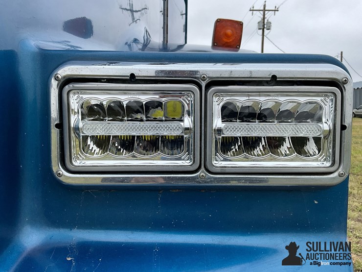 1988-kenworth-t800-image-17