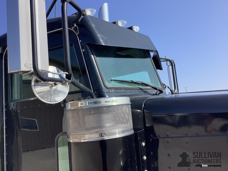 2006-peterbilt-379-image-13
