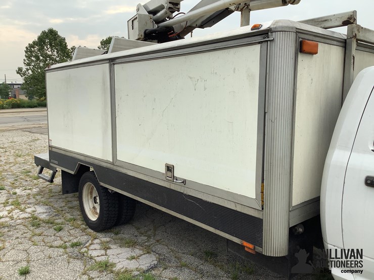 2011-dodge-ram-5500-image-19