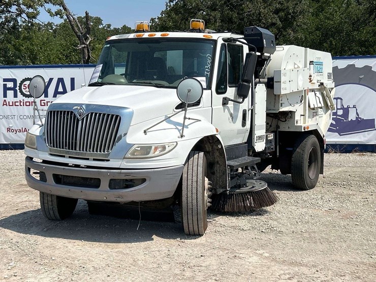 2014-international-durastar-4300-image-1