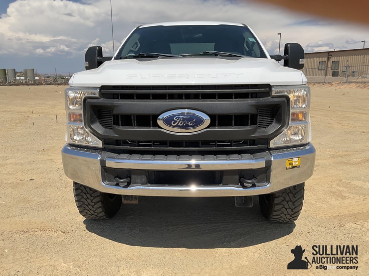 2020-ford-f250-xl-image-2