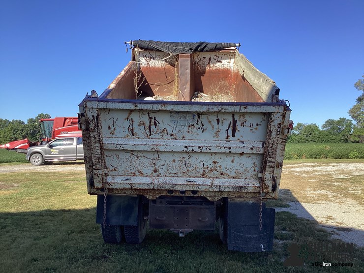 1986-gmc-7000-image-6
