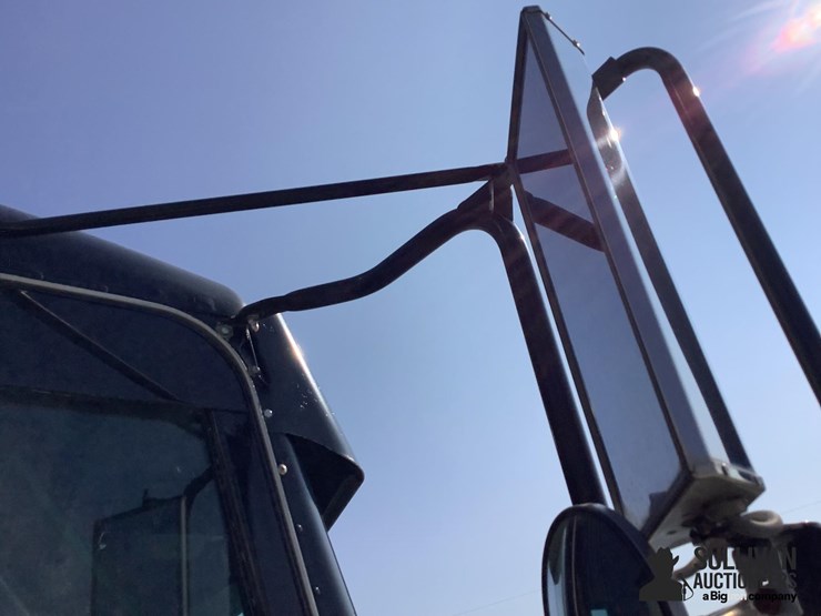 2006-peterbilt-379-image-15