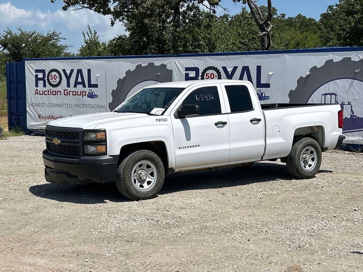 2015-chevrolet-silverado-1500-image-1