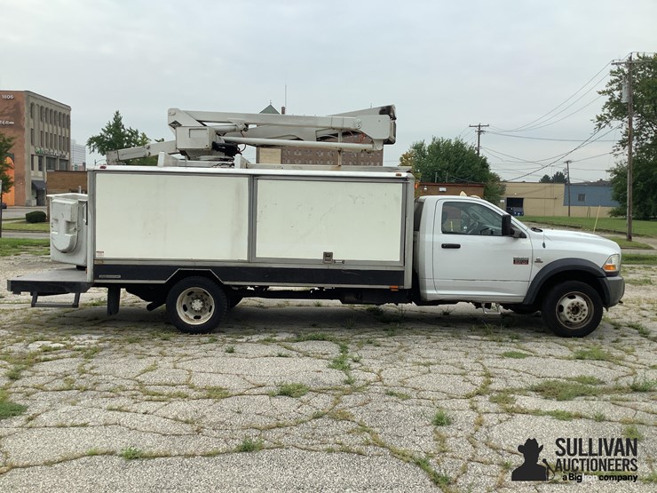 2011-dodge-ram-5500-image-4
