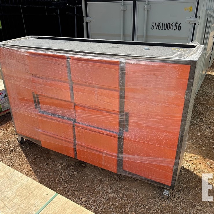 HURRICANE TOOL BOX