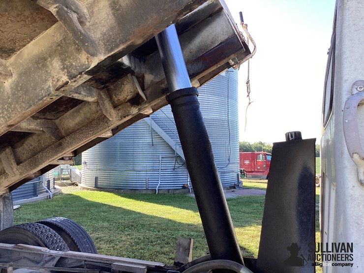 1986-gmc-7000-image-20
