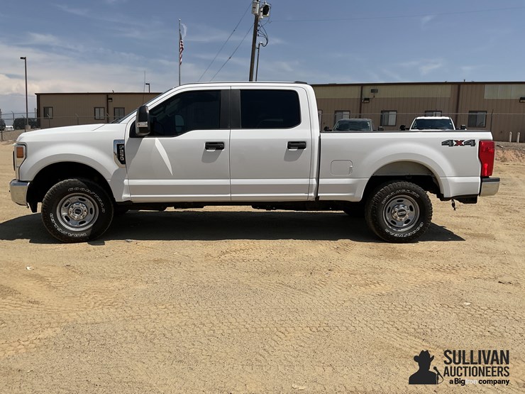 2020-ford-f250-xl-image-8