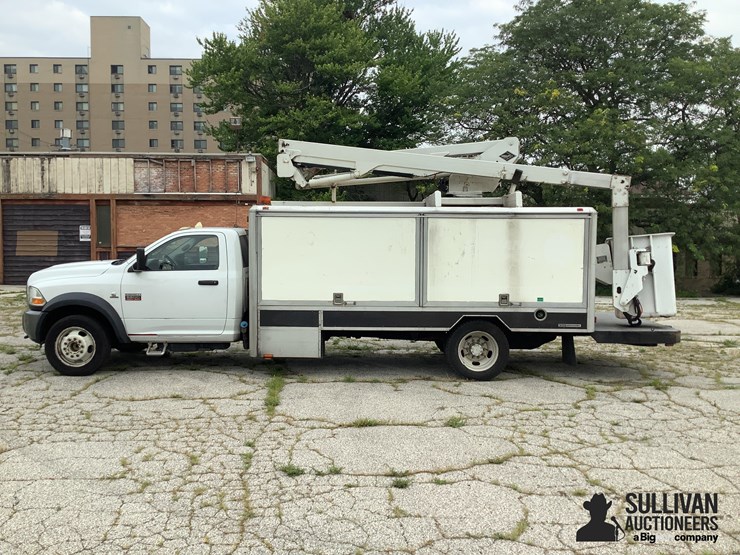 2011-dodge-ram-5500-image-8